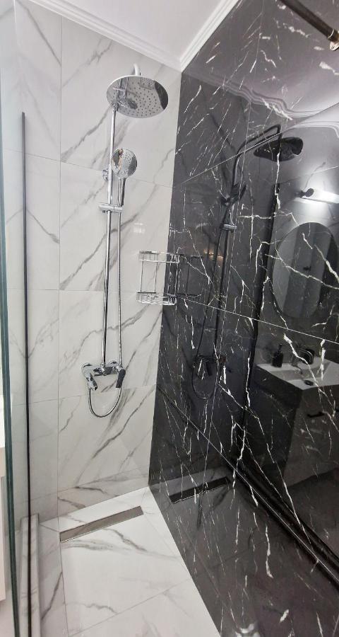 Pg Luxury Apartment Kavala Exterior photo